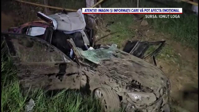 Trei tineri au ajuns la spital după ce maşina lor a ieşit de pe şosea şi a lovit o ţeavă de gaz, în Caraș-Severin