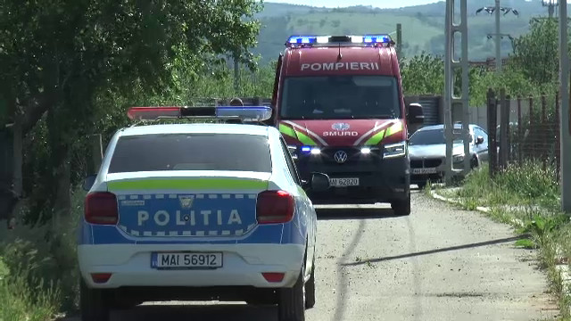 Un nevăzător din Mehedinți a căzut într-un canal neacoperit. Localnicii au făcut sesizări de patru ani