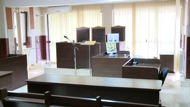 O avocată din Iași și-a dat în judecată un client pentru o recenzie negativă și a cerut 10.000 de euro. Decizia instanței