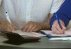 Din ce în ce mai puțini români se încumetă să ia credite de la bănci. Când estimează experții că ar putea scădea dobânzile