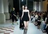 Peste 200 de designeri şi-au prezentat creaţiile la Romanian Fashion Week. Ce tendinţe au atras atenţia la Iaşi