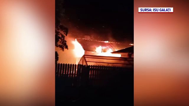 Un bărbat din Galați a ajuns la spital cu arsuri grave după ce casa lui a fost distrusă de un trăsnet