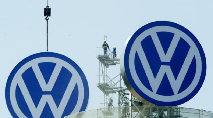 Acționarii Volkswagen cer restructurarea grupului după scăderea profitului