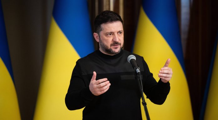 Zelenski acuză Rusia că nu respectă propriul armistițiu: peste 850 de drone lansate în timpul nopții
