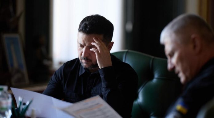 Presa din Kiev întreabă dacă Zelenski este prins în scandalul de corupție din Ucraina. Vile de lux de peste 10 milioane de dolari, prin spălare de bani. Noi detalii ale procurorilor