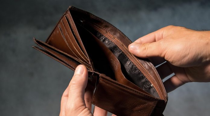 ULTIMA ORĂ Salarii bugetari: Premii de performanță, de 10-20% din salariu, vor fi permise anul următor doar la ANAF și în învățământ, domenii cu aproape 400.000 de angajați