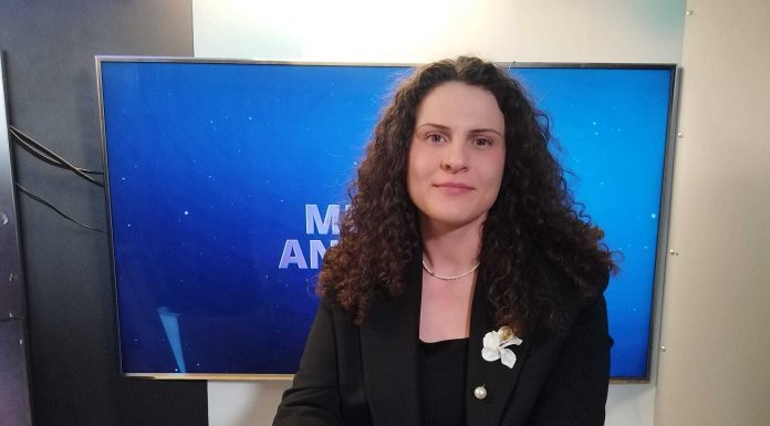 Medicul Denisa Petrescu: Fetele întotdeauna erau cu un consum mai redus de astfel de substanţe, de tutun, de alcool, însă încep să egaleze pe alocuri chiar să depăşească băieţii