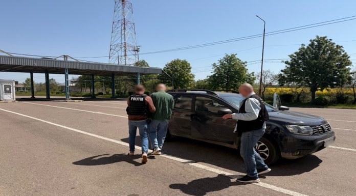 Cetăţean moldovean, cercetat pentru trei crime comise în Rusia, prins de poliţiştii de frontieră când încerca să intre în România