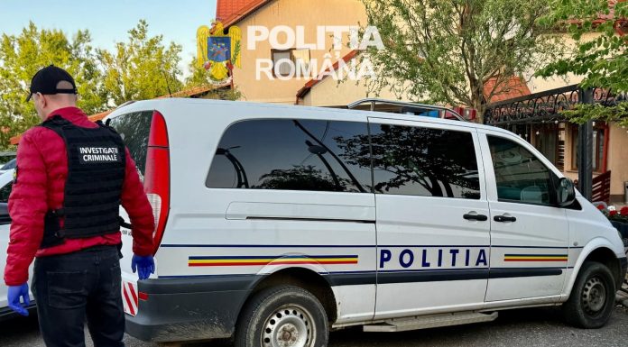 Botoşani: 11 percheziţii în cadrul unui dosar penal de şantaj, violare de domiciliu, ameninţare / Un bărbat este acuzat că a acordat împrumuturi cu dobânzi, iar dacă acestea nu erau restituite atunci victimele erau supuse unor presiuni şi ameninţări