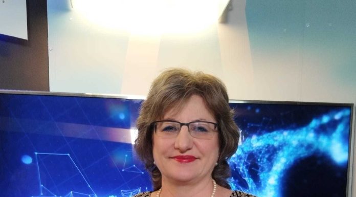 Dr. Diana Loreta Păun: De multe ori, simptomele bolilor tiroidiene şi ale menopauzei pot fi confundate / Femeile la menopauză ar trebui să-şi facă o evaluare a funcţiei tiroidiene / Rolul tiroidei la adolescente