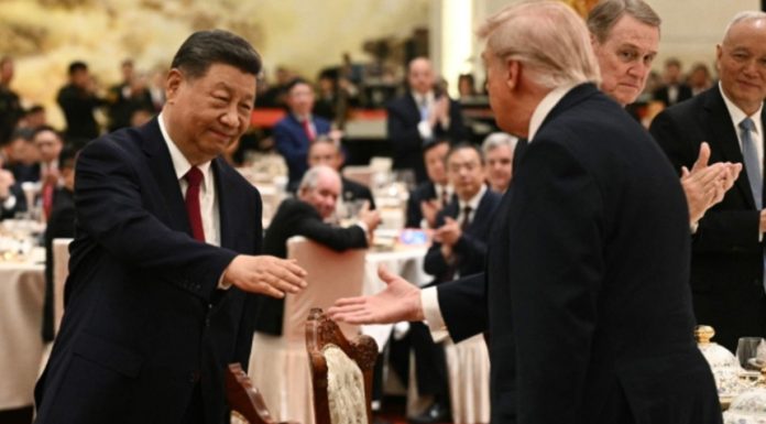 Trump îl invită pe Xi, într-un toast la Beijing, la casa Albă, la 24 septembrie