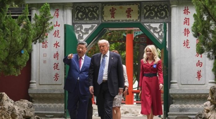 Trump avertizează Taiwanul, într-un interviu la Fox News, înainte să plece din China, să nu-şi proclame independenţa