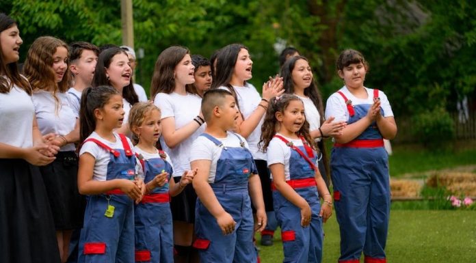 Gala BookLand premiază excelența în mediul rural, pentru al treilea an consecutiv, cu burse educaționale în valoare de 105.000 euro