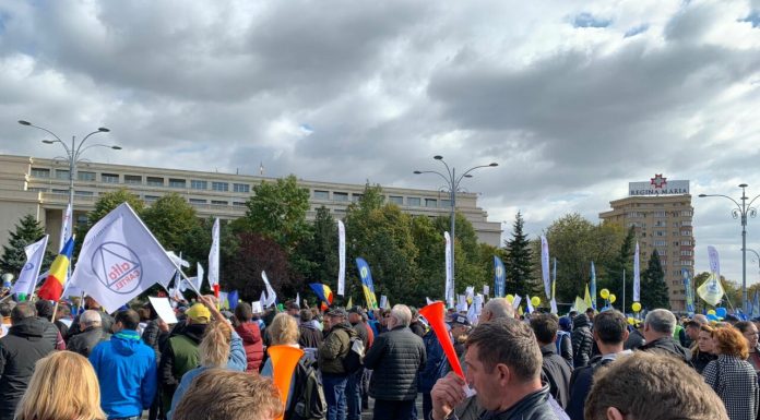 Aceiași organizatori care scoteau oamenii la proteste „pro-justiție” îndeamnă acum la o manifestație anti-justiție. Ce revendică ONG-urile