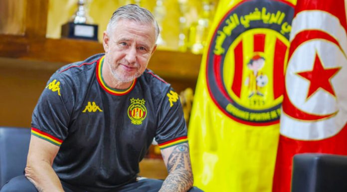 Fotbal: Laurenţiu Reghecampf a revenit la Esperance de Tunis