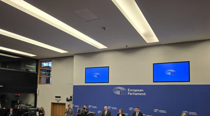 Metsola, despre acordul UE privind zborurile: „Un acord bun pentru Europa, pentru cetățeni și pentru companiile aeriene”