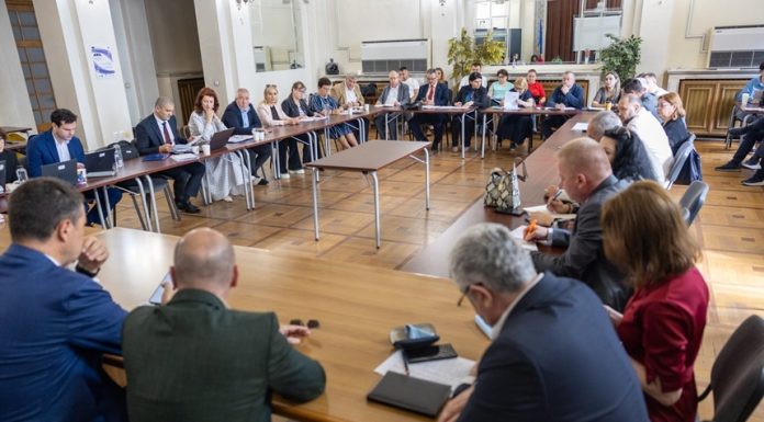 ONB, TNB, CNDB, MNIR, între cele 12 instituţii de cultură incluse într-un program-pilot în care vor fi stabilite criterii obiective pentru acordarea premiilor de performanţă