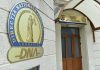 Contabila MAE care a plătit salarii fictive de 1,6 milioane de euro iubitului ei timp de 16 ani intră, bună voie, 3 ani și 1 lună în pușcărie. Povestea acordului de recunoaștere a vinovăției, realizat, în premieră, de DNA