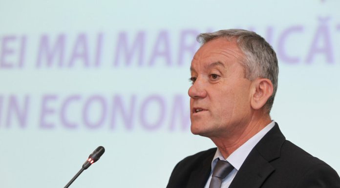 Primarul PSD al Buzăului, apărătorul lui Bolojan, încasează o pensie specială de fost parlamentar de aproape cinci mii de lei pe lună
