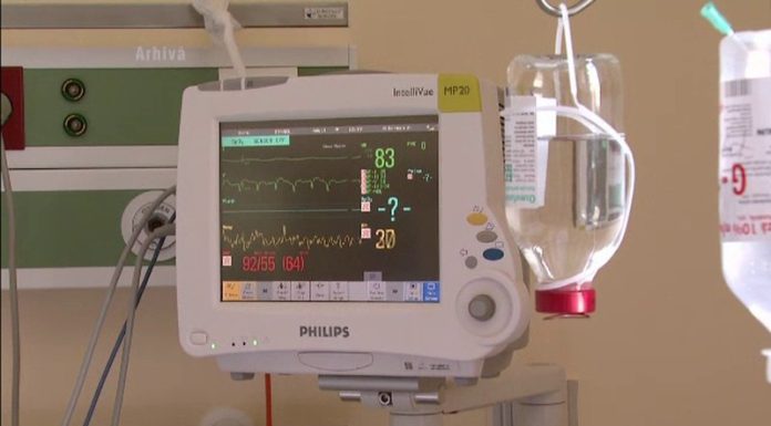 Şapte persoane, între care patru copii, au ajuns la spital cu simptome de toxiinfecţie alimentară. Ar fi luat masa împreună