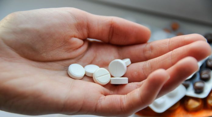 Criză de medicamente pentru bolnavii de cancer. Pacientele cu cancer la sân se luptă pentru accesul la remediu