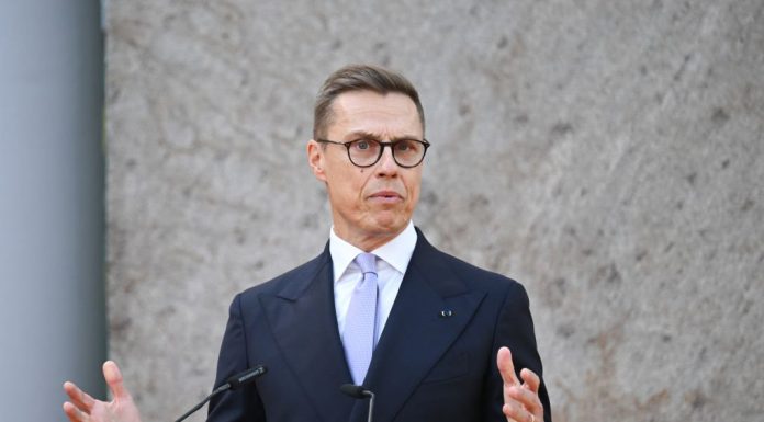 Președintele Finlandei: „Nu ar fi minunat să fie Canada al 28-lea stat al UE, în loc să devină al 51-lea stat al SUA?”