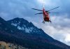 Un ucrainean abandonat într-un pârâu de companioni a fost salvat cu elicopterul din Munții Maramureșului