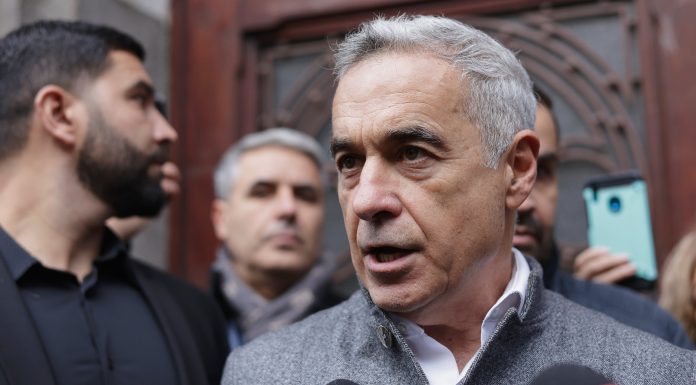 Înalta Curte ar putea decide astăzi dacă începe judecata în dosarul loviturii de stat în care este acuzat Călin Georgescu