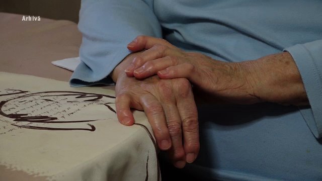 Studiu: Un obicei simplu ar putea încetini îmbătrânirea. Cercetătorii au descoperit legătura cu rutina zilnică