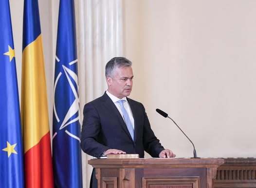 ADRIAN VEŞTEA, DESEMNAT PREMIER – Veştea: Ar fi normal ca PNL să fie în primul şi în primul rând alături de un coleg de-al lor care timp de 30 de ani a fost în PNL şi a ocupat diverse funcţii şi care de fiecare dată a câştigat uninominal poziţia