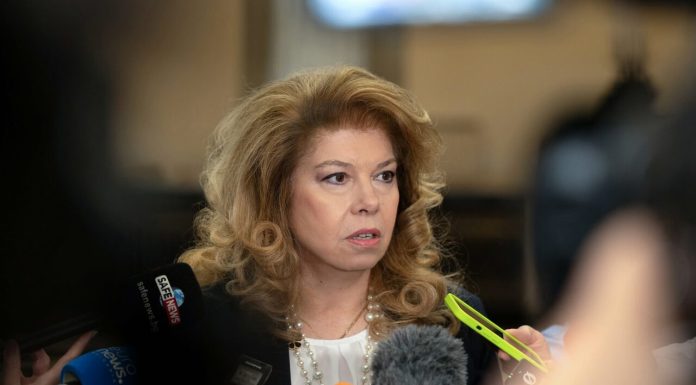Președinta Bulgariei critică Bucureștiul pentru că amână construirea celui de-al treilea pod peste Dunăre. „Nu pot explica de ce românii continuă să aibă rezerve“