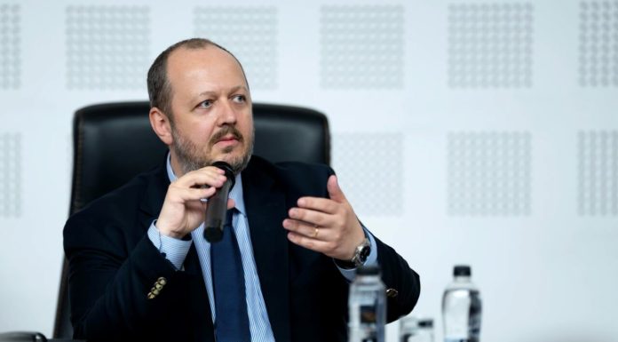 Papahagi explică de ce a renunțat la Ministerul Culturii în Guvernul Tomac „Sunt un om politic de dreapta și aș fi fost nevoit să dau în PNL”
