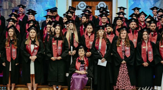 Cea mai vârstnică studentă din România a absolvit facultatea la 90 de ani. Povestea impresionantă a Amaliei-Susana Tușa
