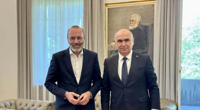 Bolojan s-a întâlnit cu preşedintele PPE, Manfred Weber: Am discutat deschis despre situaţia politică din România. Cred că PNL trebuie să îşi păstreze identitatea şi direcţia clară de partid de centru-dreapta, pro-european şi reformist