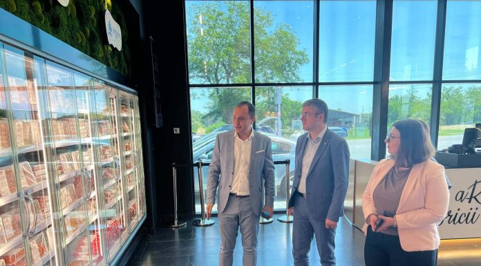 Ministrul interimar al Economiei: Dezvoltarea regiunii Moldovei nu este doar o temă regională, ci una strategică pentru întreaga Românie / Avem nevoie de conexiuni mai bune şi mai rapide între regiuni