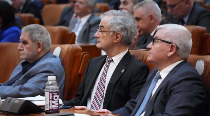 Gabriel Andronache, liderul deputaţilor PNL, despre guvernul lui Tomac: Infiltrat de PSD şi controlat de PSD, cu singurul obiectiv politic de a salva PSD de răspunderea formală a guvernării / Nu credem că va trece de votul Parlamentului
