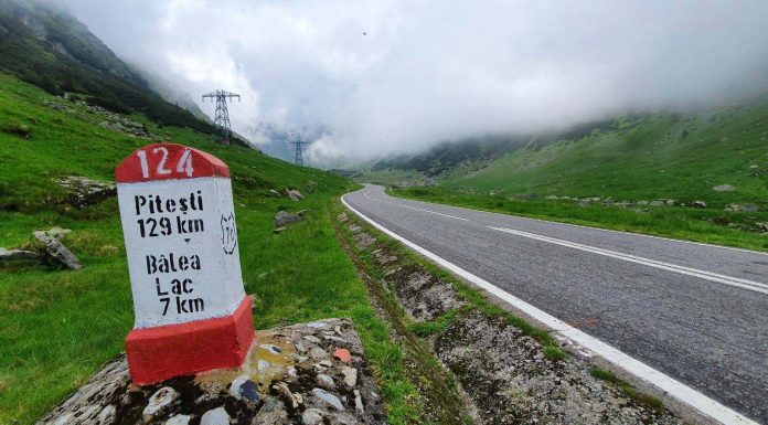 Deschiderea circulaţiei pe Transfăgărăşan, programată pentru vineri la ora 09.00, amânată câteva ore din cauza codului portocaliu