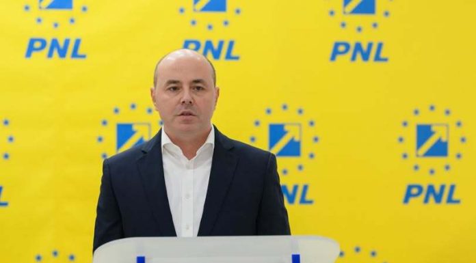 Alexandru Muraru (PNL): Asaltul instituţiilor asupra PNL se va intensifica până la Congresul de duminică. Cei care cred că pot îngenunchea PNL se înşeală profund