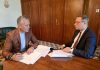 Adrian Veştea, publicând o fotografie în care apare alături de Luca Niculescu, ”viitor ministru de Externe”: Am lucrat şi pe varianta finală a Programului de guvernare pe care îl intenţionez să-l prezint Parlamentului