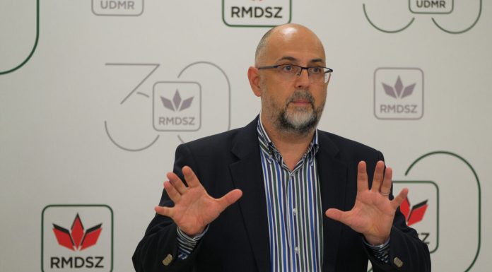 Hunor Kelemen desființeză parlamentarii neafiliați: Unii vin din SOS, alții de la AUR, alții vin de la POT, alții vin nu știu de unde”