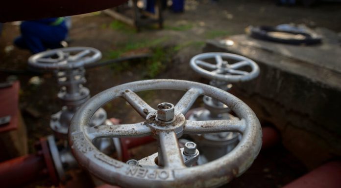 Lucrări la sistemul de termoficare din Capitală. Peste 1.000 de blocuri rămân fără apă caldă