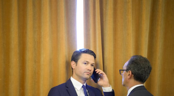 Sighiartău, după respingerea Guvernului Veștea: „Guvernul trădării a căzut. Nu poți construi pe trădare și pe corupție morală”