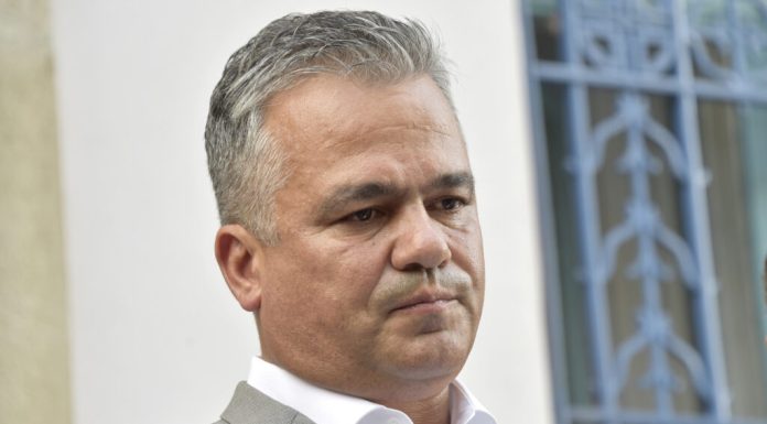 VIDEO Adrian Veștea îl făcea praf pe Nicușor Dan în campanie. Acum, președintele îl desemnează premier