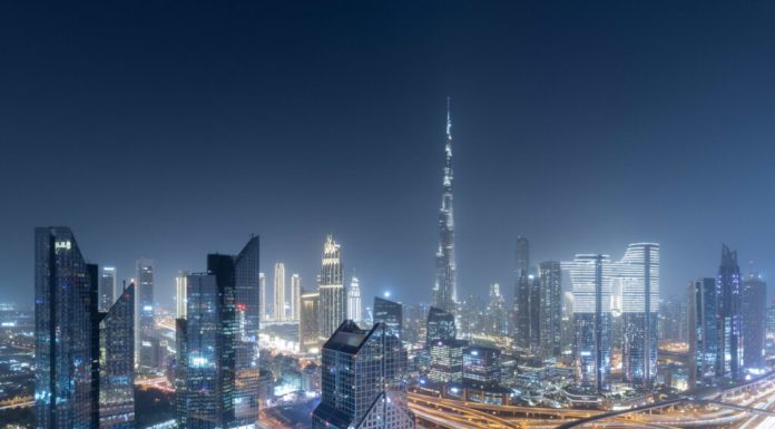 Incendiu major în unul dintre turnurile din Dubai