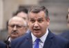 Starea de incompatibilitate a lui Eugen Tomac. Dacă vrea să fie premierul României, trebuie să renunțe la mandatul și avantajele de europarlamentar. Cât câștigă