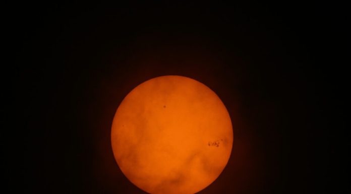 Cum vor cercetătorii să apere Pământul de furtunile solare: planul implică pulverizarea unor substanțe în spațiu