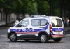 S-a ascuns în dulap ca să scape de polițiști. Cum a încercat o femeie căutată pentru infracțiuni sexuale asupra copiilor să scape de autorități
