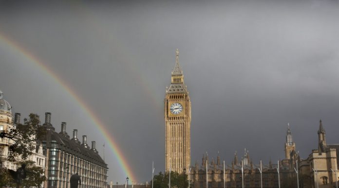 Legea privind moartea asistată revine în Parlamentul britanic. Apelul lansat de un deputat