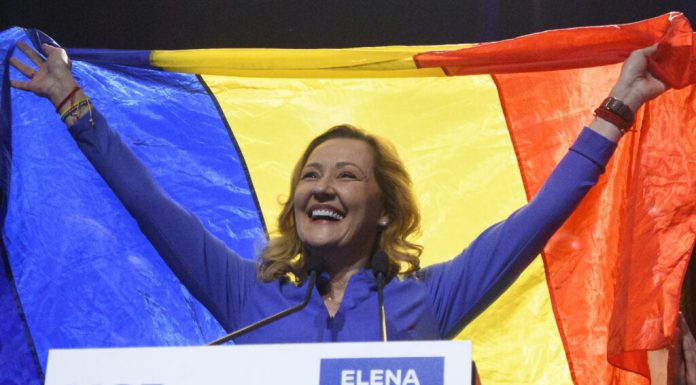 Elena Lasconi, despre „Turul doi, înapoi”: Este o vrăjeală care ține la popor