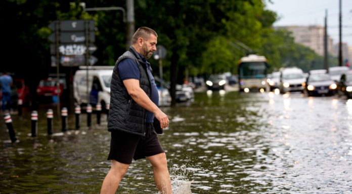 Bucureștiul intră sub cod galben. Sunt așteptate vijelii, descărcări electrice și grindină